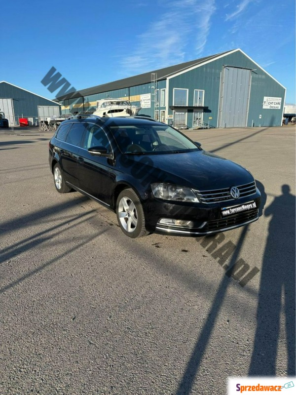 Volkswagen Passat 2011,  2.0 diesel - Na sprzedaż za 36 750 zł - Kiczyce