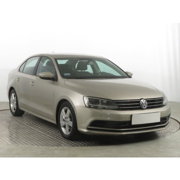 VW Jetta 2.0 TDI (110KM), 2015