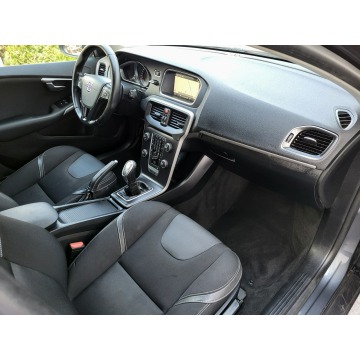 Volvo V40  SUV 2013,  1.6 diesel - Na sprzedaż za 37 500 zł - Jatutów - zdjęcie 11