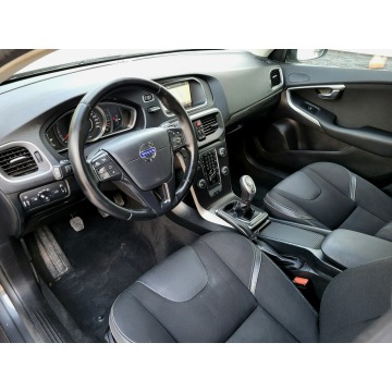 Volvo V40  SUV 2013,  1.6 diesel - Na sprzedaż za 37 500 zł - Jatutów - zdjęcie 9