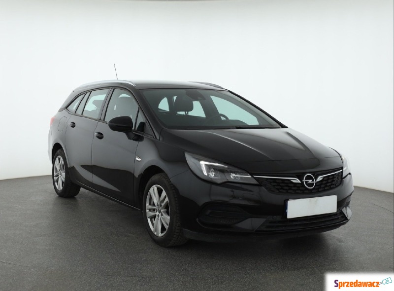 Opel Astra  Kombi 2020,  1.2 benzyna - Na sprzedaż za 43 901 zł - Piaseczno