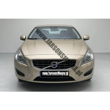 Volvo S60  Sedan/Limuzyna 2011,  1.6 diesel - Na sprzedaż za 41 000 zł - Skoczów - zdjęcie 2