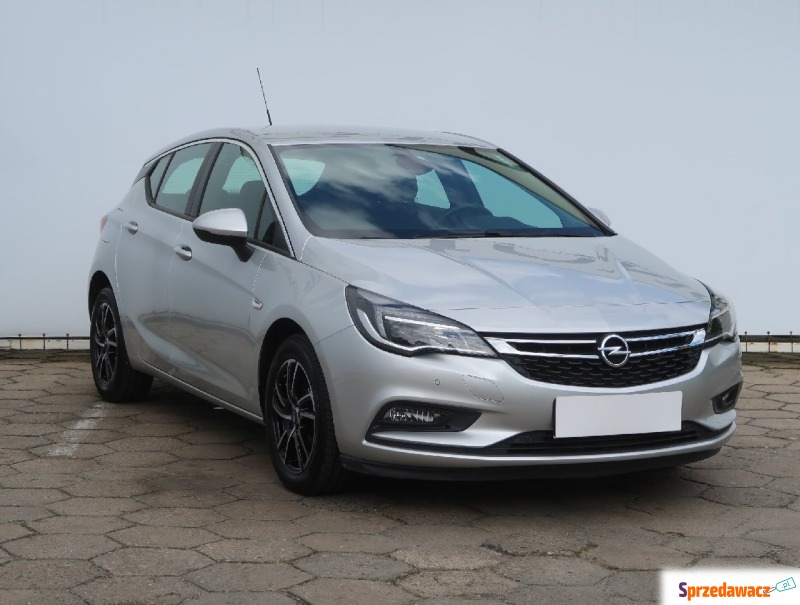 Opel Astra  Hatchback 2019,  1.4 benzyna - Na sprzedaż za 59 999 zł - Łódź