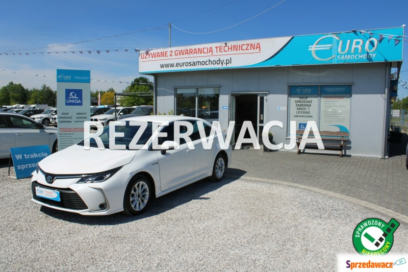 Toyota Corolla  Sedan/Limuzyna 2019,  1.8 hybryda - Na sprzedaż za 59 901 zł - Warszawa