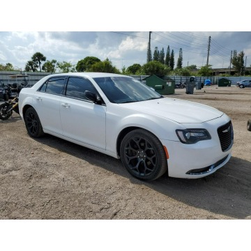Chrysler 300C  Sedan/Limuzyna 2019,  3.6 benzyna, automat - Na sprzedaż za 31 980 zł - Katowice - zdjęcie 3