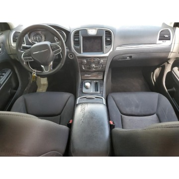 Chrysler 300C  Sedan/Limuzyna 2019,  3.6 benzyna, automat - Na sprzedaż za 31 980 zł - Katowice - zdjęcie 9