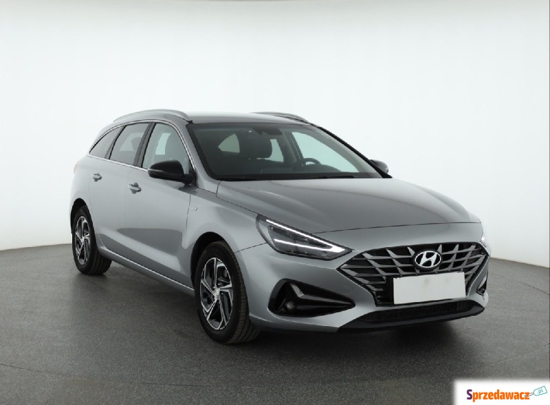 Hyundai i30  Kombi 2023,  1.5 benzyna - Na sprzedaż za 79 673 zł - Piaseczno