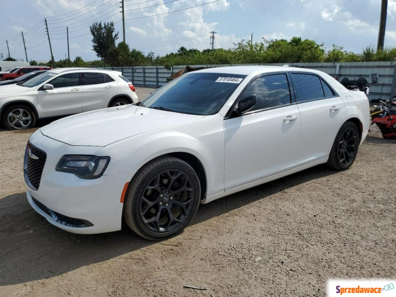 2019 CHRYSLER 300 TOURING - Samochody osobowe - Katowice