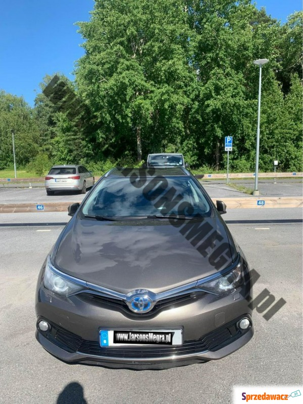 Toyota Auris 2018,  1.8 hybryda - Na sprzedaż za 423 300 zł - Kiczyce