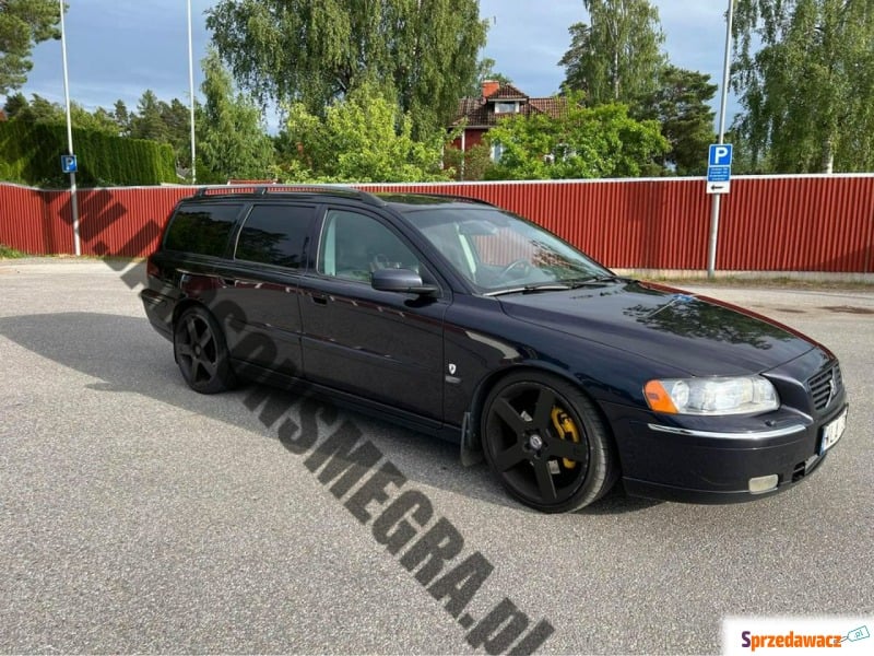 Volvo V70 2004,  2.4 benzyna - Na sprzedaż za 26 100 zł - Kiczyce