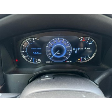 Cadillac Escalade  SUV 2016,  6.2 benzyna, automat - Na sprzedaż za 72 324 zł - Katowice - zdjęcie 9