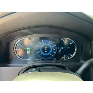Cadillac Escalade  SUV 2017,  6.2 benzyna, automat - Na sprzedaż za 92 004 zł - Katowice - zdjęcie 8