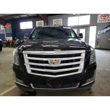 Cadillac Escalade  SUV 2019,  6.2 benzyna, automat - Na sprzedaż za 83 394 zł - Katowice - zdjęcie 2