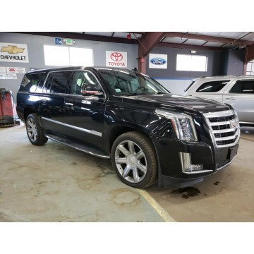 Cadillac Escalade  SUV 2019,  6.2 benzyna, automat - Na sprzedaż za 83 394 zł - Katowice - zdjęcie 3