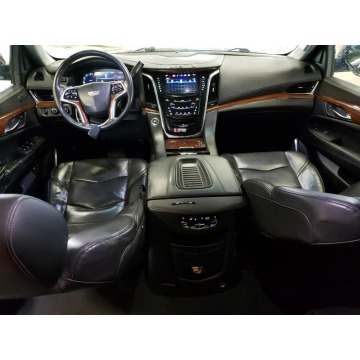 Cadillac Escalade  SUV 2019,  6.2 benzyna, automat - Na sprzedaż za 83 394 zł - Katowice - zdjęcie 7