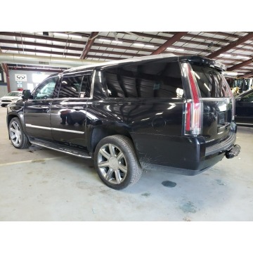 Cadillac Escalade  SUV 2019,  6.2 benzyna, automat - Na sprzedaż za 83 394 zł - Katowice - zdjęcie 6