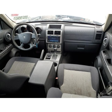 Dodge Nitro  SUV 2010,  3.7 benzyna, automat - Na sprzedaż za 4 920,00 zł - Katowice - zdjęcie 7