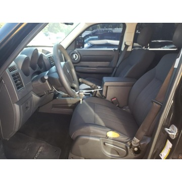 Dodge Nitro  SUV 2011,  4.0 benzyna, automat - Na sprzedaż za 5 658,00 zł - Katowice - zdjęcie 10