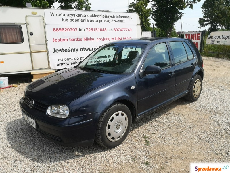 Volkswagen Golf  Hatchback 2000,  1.6 benzyna - Na sprzedaż za 2 699,00 zł - Fasty