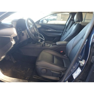 Mazda CX-30  SUV 2023,  2.5 benzyna, automat - Na sprzedaż za 72 939 zł - Katowice - zdjęcie 8