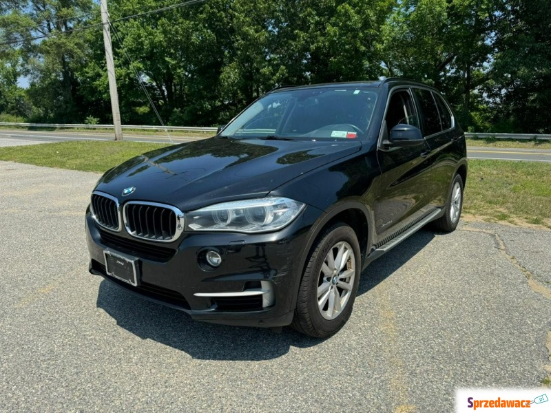 BMW X5  SUV 2016,  3.0 benzyna - Na sprzedaż za 47 109 zł - Katowice