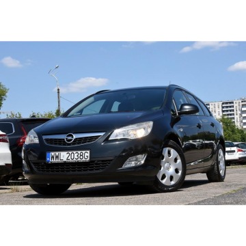 Opel ASTRA 2012 prod. 1.4T 140 KM* Klimatyzacja* Manual* Hak*