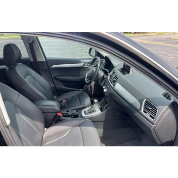 Audi Q3  SUV 2016,  2.0 benzyna, automat - Na sprzedaż za 57 441 zł - Katowice - zdjęcie 6