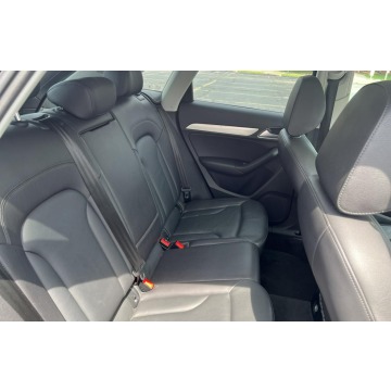 Audi Q3  SUV 2016,  2.0 benzyna, automat - Na sprzedaż za 57 441 zł - Katowice - zdjęcie 7