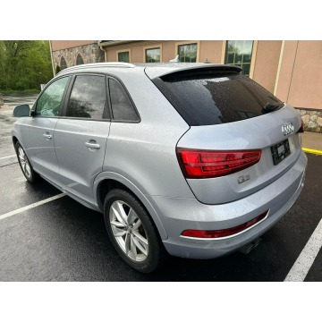 Audi Q3  SUV 2017,  2.0 benzyna, automat - Na sprzedaż za 35 301 zł - Katowice - zdjęcie 6
