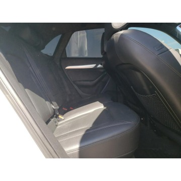 Audi Q3  SUV 2018,  2.0 benzyna, automat - Na sprzedaż za 80 811 zł - Katowice - zdjęcie 9