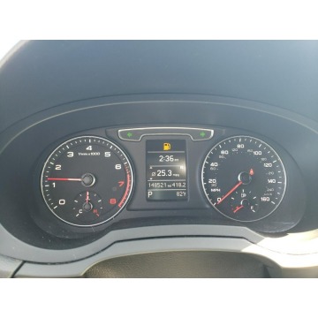 Audi Q3  SUV 2018,  2.0 benzyna, automat - Na sprzedaż za 80 811 zł - Katowice - zdjęcie 10