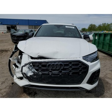 Audi Q5  SUV 2023,  3.0 benzyna, automat - Na sprzedaż za 85 116 zł - Katowice - zdjęcie 2