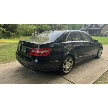 Mercedes - Benz E-klasa  Sedan/Limuzyna 2010,  5.5 benzyna, automat - Na sprzedaż za 37 146 zł - Katowice - zdjęcie 4
