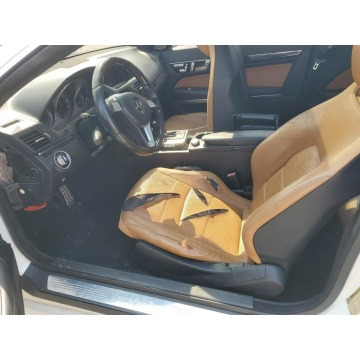 Mercedes - Benz E-klasa  Coupe/Sportowy 2013,  4.6 benzyna, automat - Na sprzedaż za 27 306 zł - Katowice - zdjęcie 7