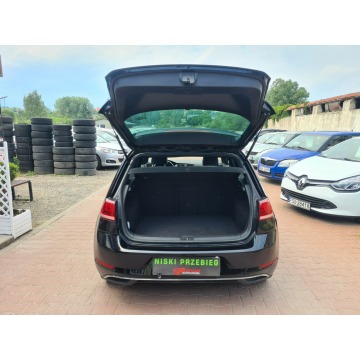 Volkswagen Golf  Hatchback 2017,  1.6 diesel, automat - Na sprzedaż za 54 900 zł - Świebodzin - zdjęcie 7