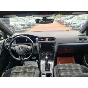 Volkswagen Golf  Hatchback 2017,  1.6 diesel, automat - Na sprzedaż za 54 900 zł - Świebodzin - zdjęcie 5