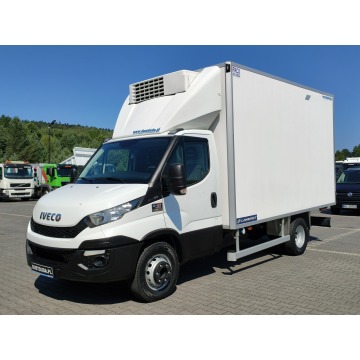 Iveco Daily 2016,  3.0 diesel - Na sprzedaż za 157 440 zł - Widełki - zdjęcie 2