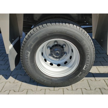 Iveco Daily 2016,  3.0 diesel - Na sprzedaż za 157 440 zł - Widełki - zdjęcie 8