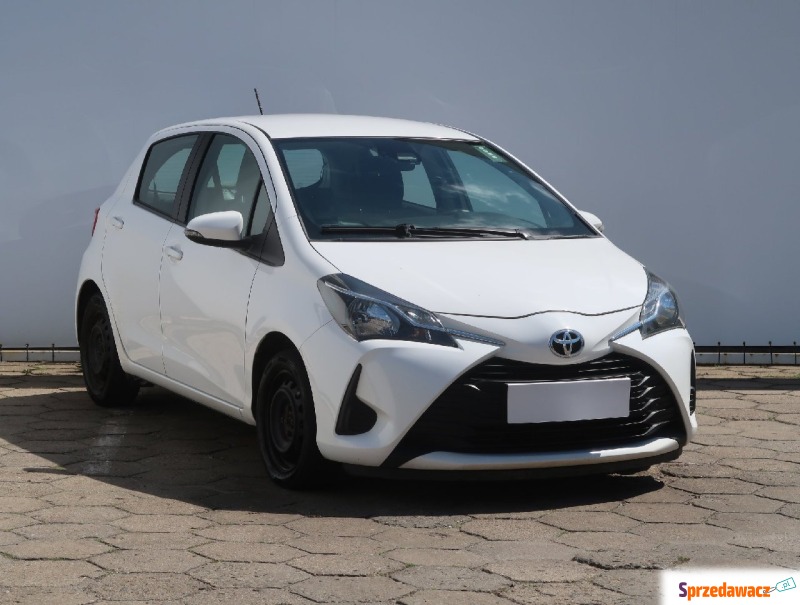 Toyota Yaris  Hatchback 2020,  1.0 benzyna+LPG - Na sprzedaż za 30 893 zł - Łódź