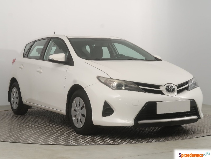 Toyota Auris  Hatchback 2014,  1.6 benzyna - Na sprzedaż za 36 999 zł - Bielany Wrocławskie