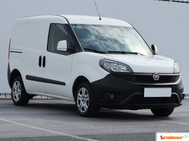 Fiat Doblo  Pick-up 2019,  1.3 diesel - Na sprzedaż za 39 999 zł - Lublin