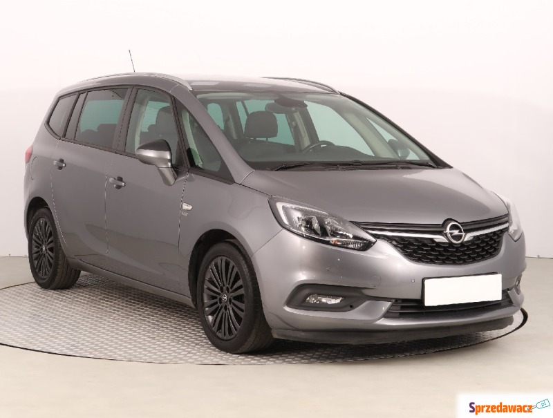 Opel Zafira  SUV 2019,  1.6 benzyna - Na sprzedaż za 61 999 zł - Gliwice