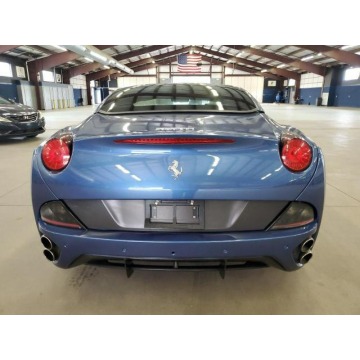 Ferrari California  Kabriolet 2010,  4.3 benzyna, automat - Na sprzedaż za 216 480 zł - Katowice - zdjęcie 5
