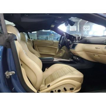 Ferrari California  Kabriolet 2010,  4.3 benzyna, automat - Na sprzedaż za 216 480 zł - Katowice - zdjęcie 9