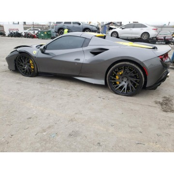 Ferrari   Coupe/Sportowy 2021,  3.9 benzyna, automat - Na sprzedaż za 688 800 zł - Katowice - zdjęcie 4
