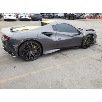 Ferrari   Coupe/Sportowy 2021,  3.9 benzyna, automat - Na sprzedaż za 688 800 zł - Katowice - zdjęcie 6