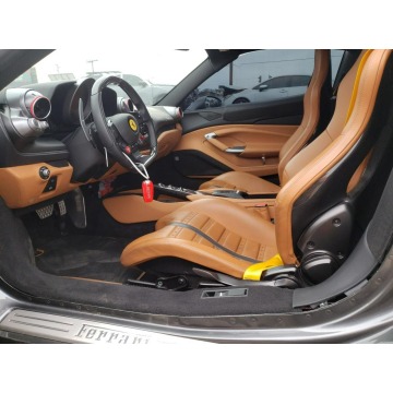 Ferrari   Coupe/Sportowy 2021,  3.9 benzyna, automat - Na sprzedaż za 688 800 zł - Katowice - zdjęcie 8