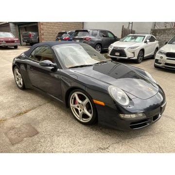 Porsche 911  Kabriolet 2006,  3.8 benzyna, automat - Na sprzedaż za 113 160 zł - Katowice - zdjęcie 2