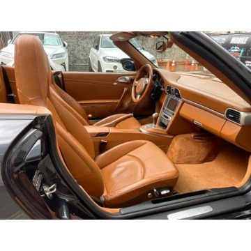 Porsche 911  Kabriolet 2006,  3.8 benzyna, automat - Na sprzedaż za 113 160 zł - Katowice - zdjęcie 7
