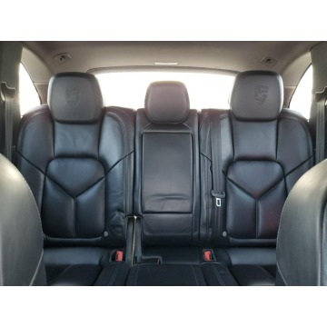 Porsche Cayenne  SUV 2018,  3.6 benzyna, automat - Na sprzedaż za 84 009 zł - Katowice - zdjęcie 10